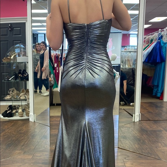 Jovani Metallic Gown practically New! Sz00 - Picture 15 of 16